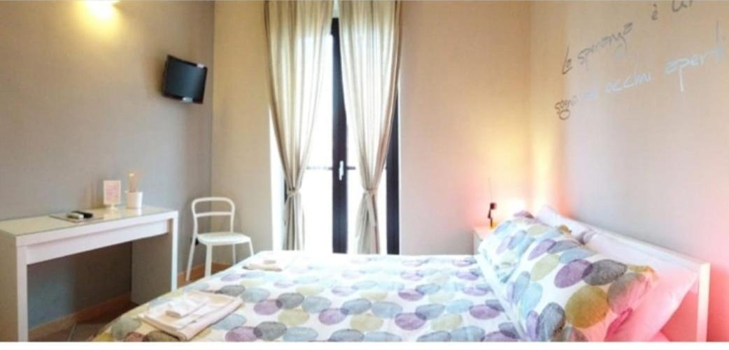 Bed And Breakfast Charming House บาร์เลตตา ภายนอก รูปภาพ