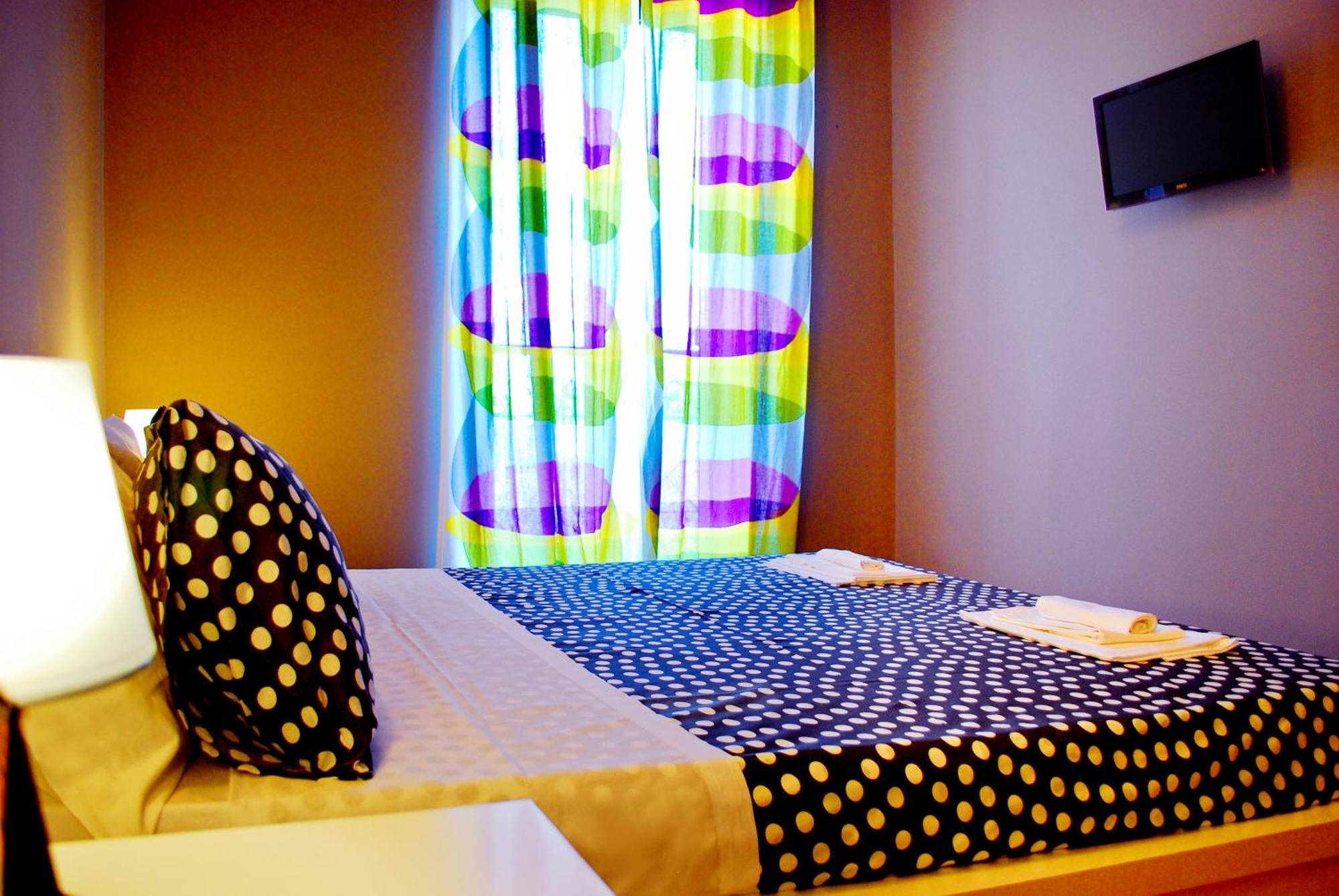 Bed And Breakfast Charming House บาร์เลตตา ห้อง รูปภาพ